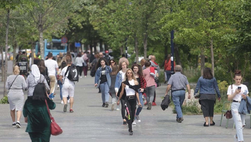 Shqiperia me renien me te madhe te te rinjve ne Rajon per 1990-2020